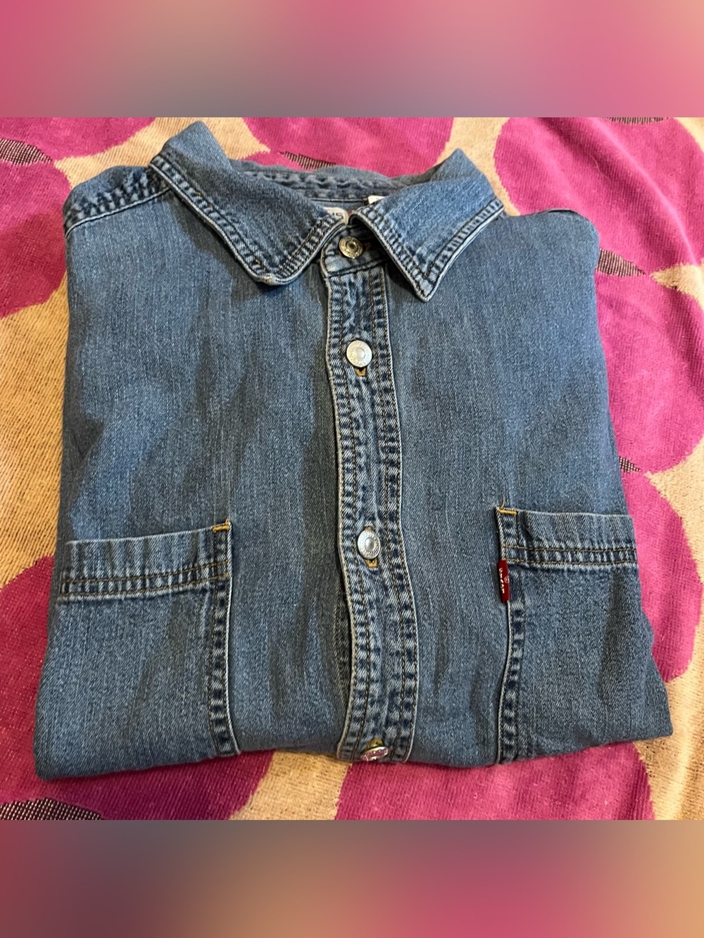 VTG Levi’s Jeans Red Tab Men’s Classic Chambray Denim Button Down Shirt